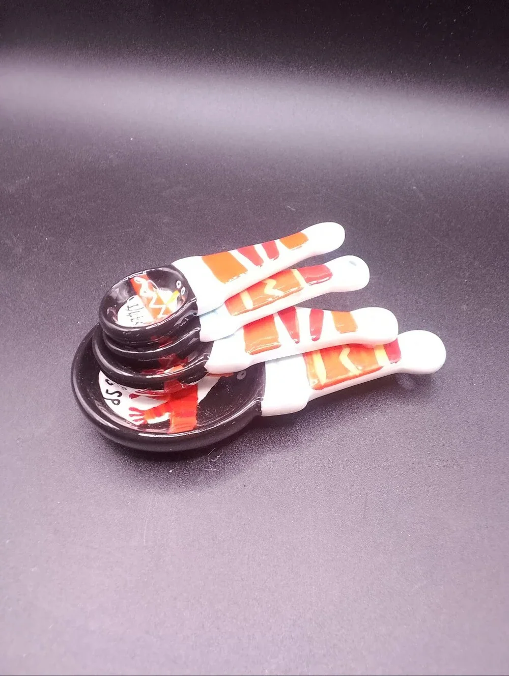 Pier 1 Snowman Ceramic Measuring Spoons Set Of 4.